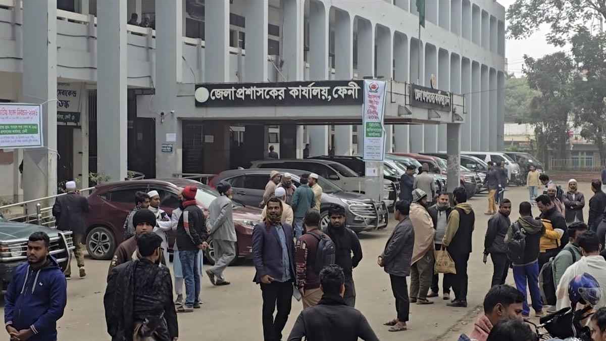 ফেনী ৩টি আসনে ৩৫ জনের মনোনয়নপত্র জমা