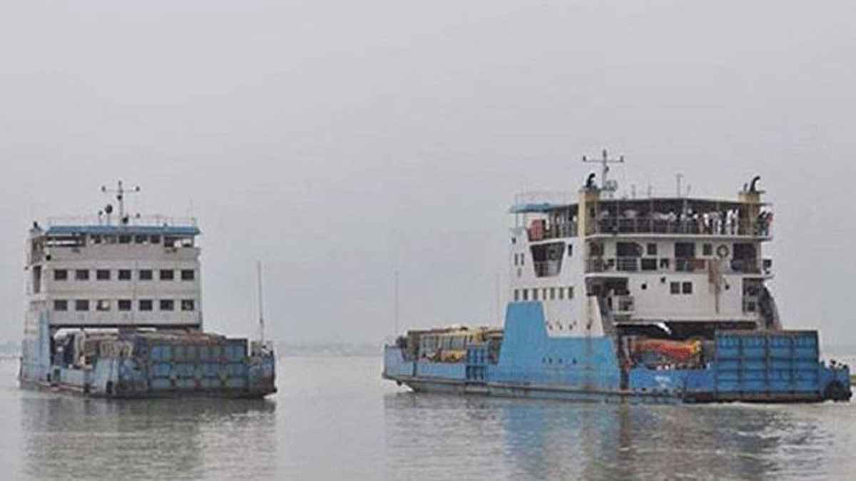 ৫ ঘণ্টা পর দৌলতদিয়া-পাটুরিয়া নৌরুটে ফেরি চলাচল স্বাভাবিক