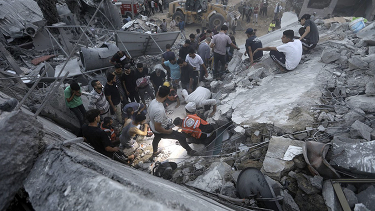 গাজায় এক ভবনের ধ্বংসস্তূপে মিলল ৪৫ ফিলিস্তিনির মরদেহ