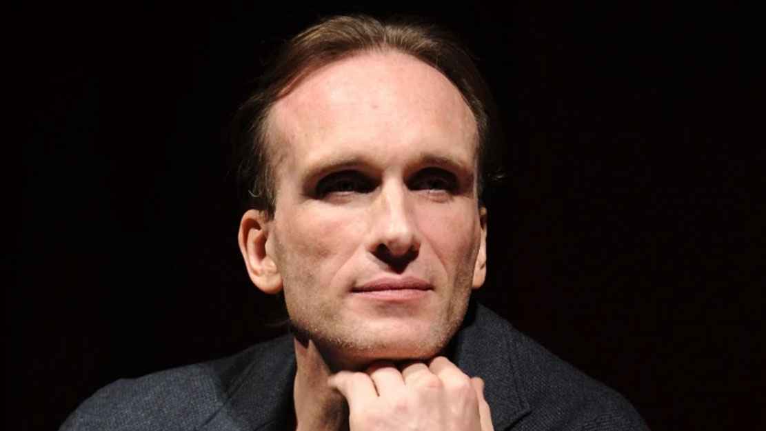 নিজ বাসা থেকে জনপ্রিয় অভিনেতার মরদেহ উদ্ধার