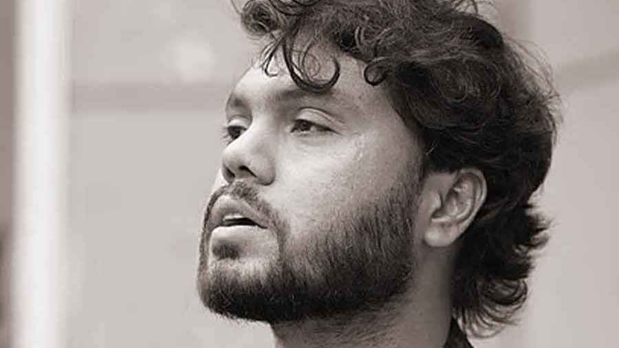 পাসপোর্ট ব্লক সত্ত্বেও কিভাবে হাদির খুনিরা ভারত পালাল?