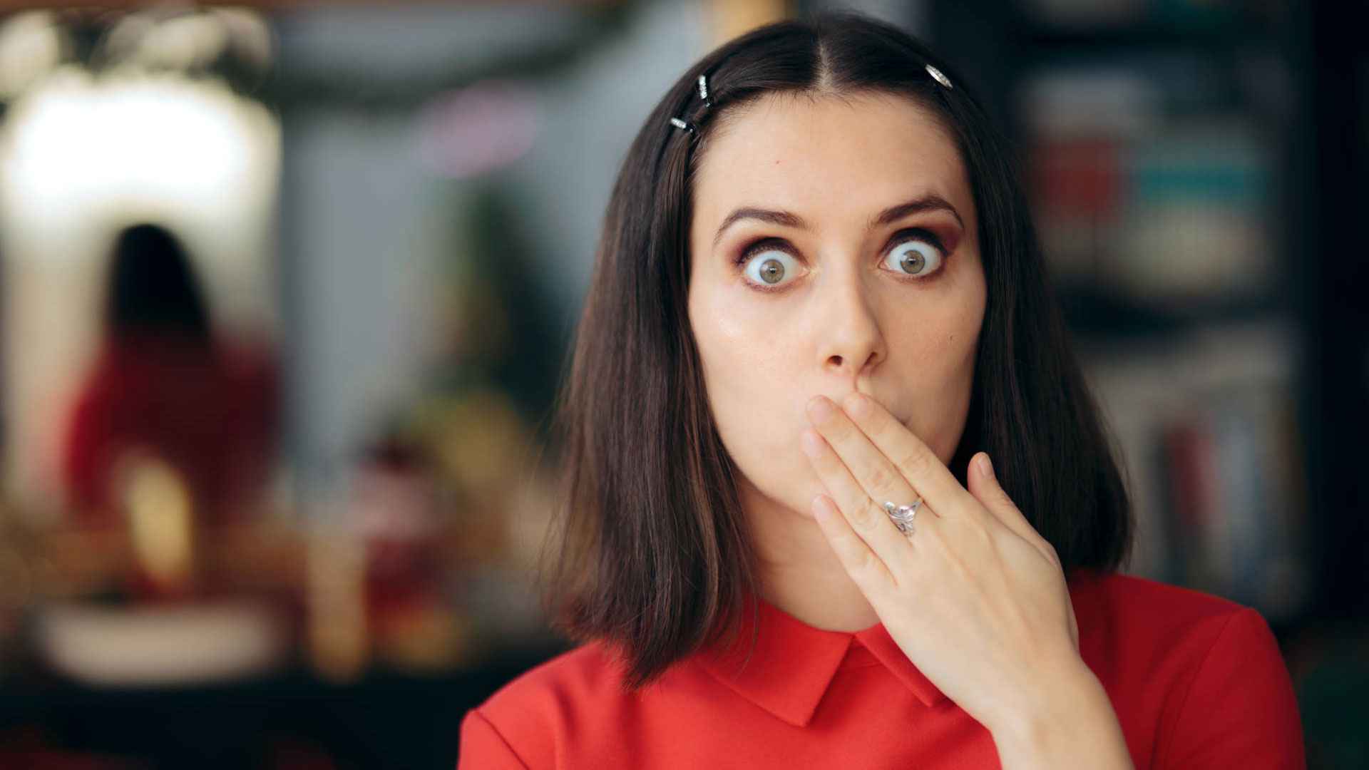 হেঁচকি ওঠে কেন, কমানোর উপায় কী?