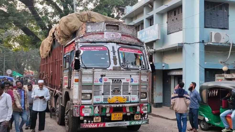 ভারত থেকে পেঁয়াজ আমদানি শুরু