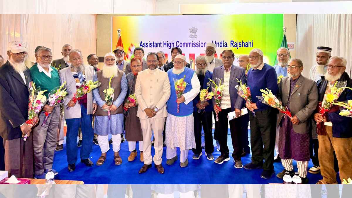 ‘বীর মুক্তিযোদ্ধাদের প্রেরণা নিয়ে ভবিষ্যৎ গড়ার আহ্বান’