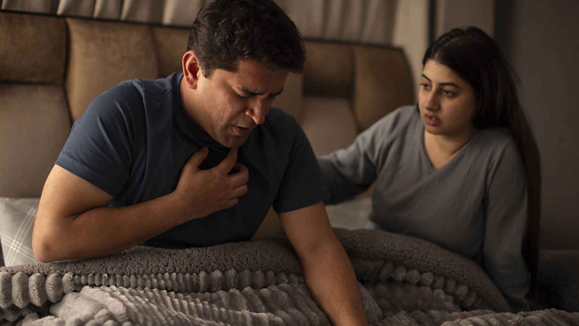 শীতের শুরুতেই সর্দি-কাশি-জ্বর, তুলসিতেই আছে সমাধান