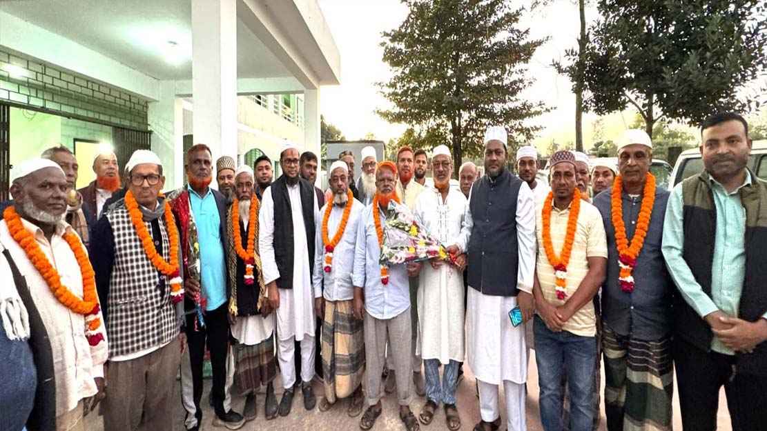 কুমিল্লায় বিএনপির ওয়ার্ড সেক্রেটারিসহ নেতাকর্মীরা জামায়াতে যোগদান