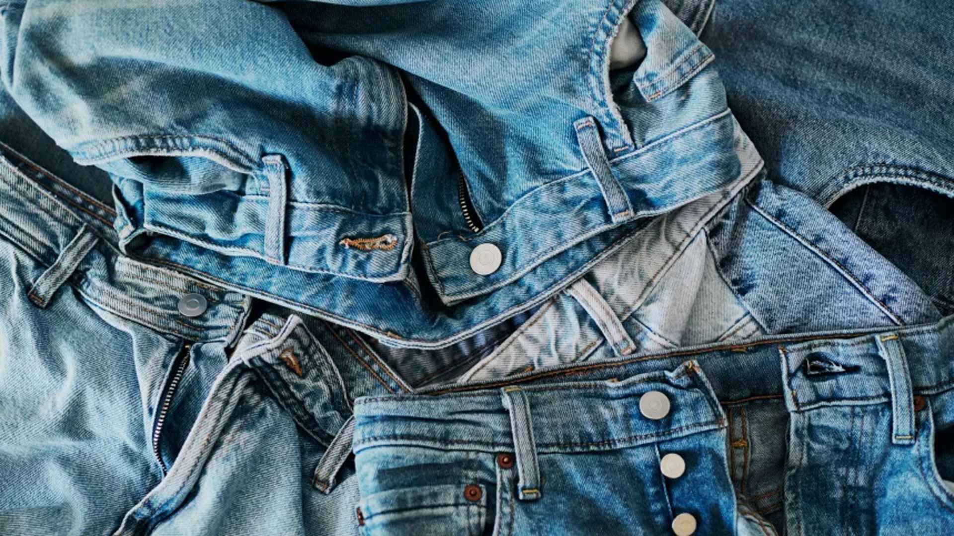 জিনস পরতে ভালোবাসেন, সঠিক নিয়মে যত্ন নিচ্ছেন তো?