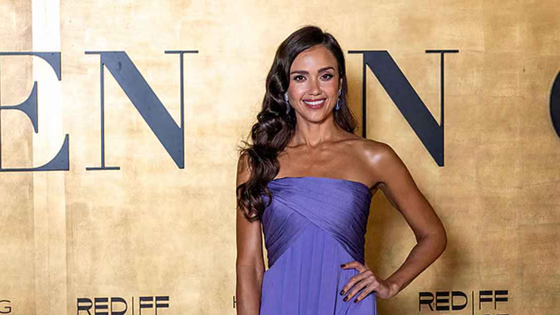 নগ্ন দৃশে অভিনয়ের ভয়ানক অভিজ্ঞতা জানালেন অভিনেত্রী