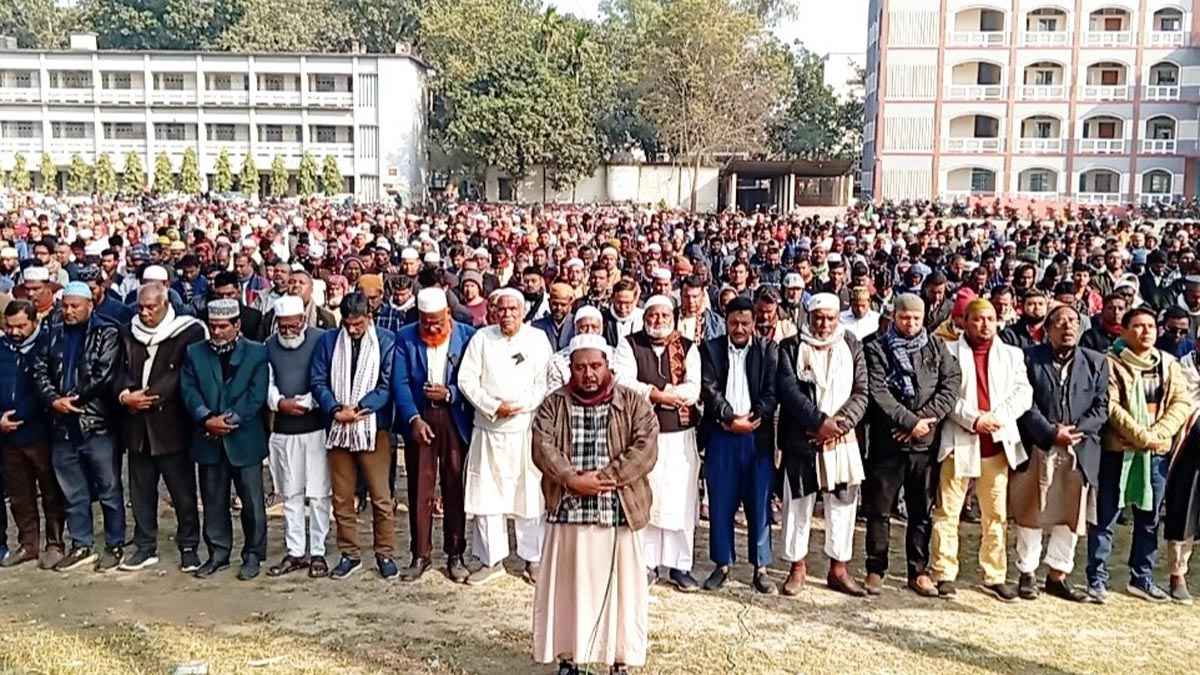 শৈলকুপায় খালেদা জিয়ার গায়েবানা জানাজা অনুষ্ঠিত