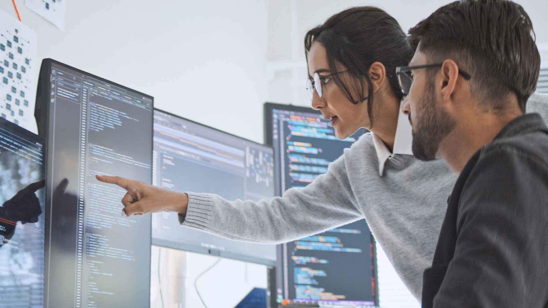 নিয়োগ দেবে ইউনাইটেড ফাইন্যান্স, যোগ্যতা স্নাতক পাস