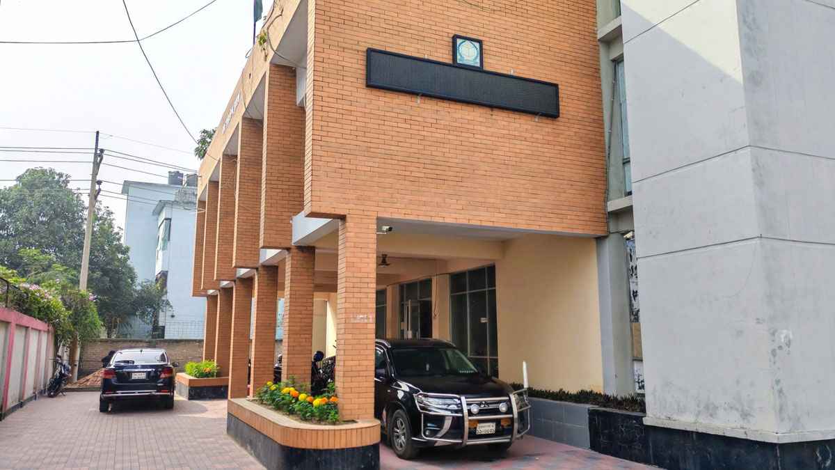 চুয়াডাঙ্গার দুটি সংসদীয় আসনে ৮ প্রার্থীর মনোনয়ন সংগ্রহ