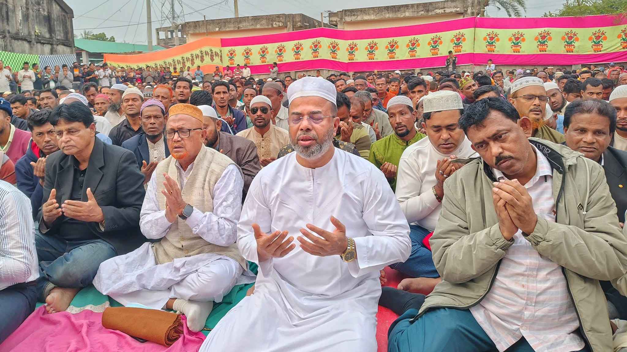 খালেদা জিয়ার রোগমুক্তি কামনায় কোরআন খতম, ১২টি ছাগল সাদকাহ