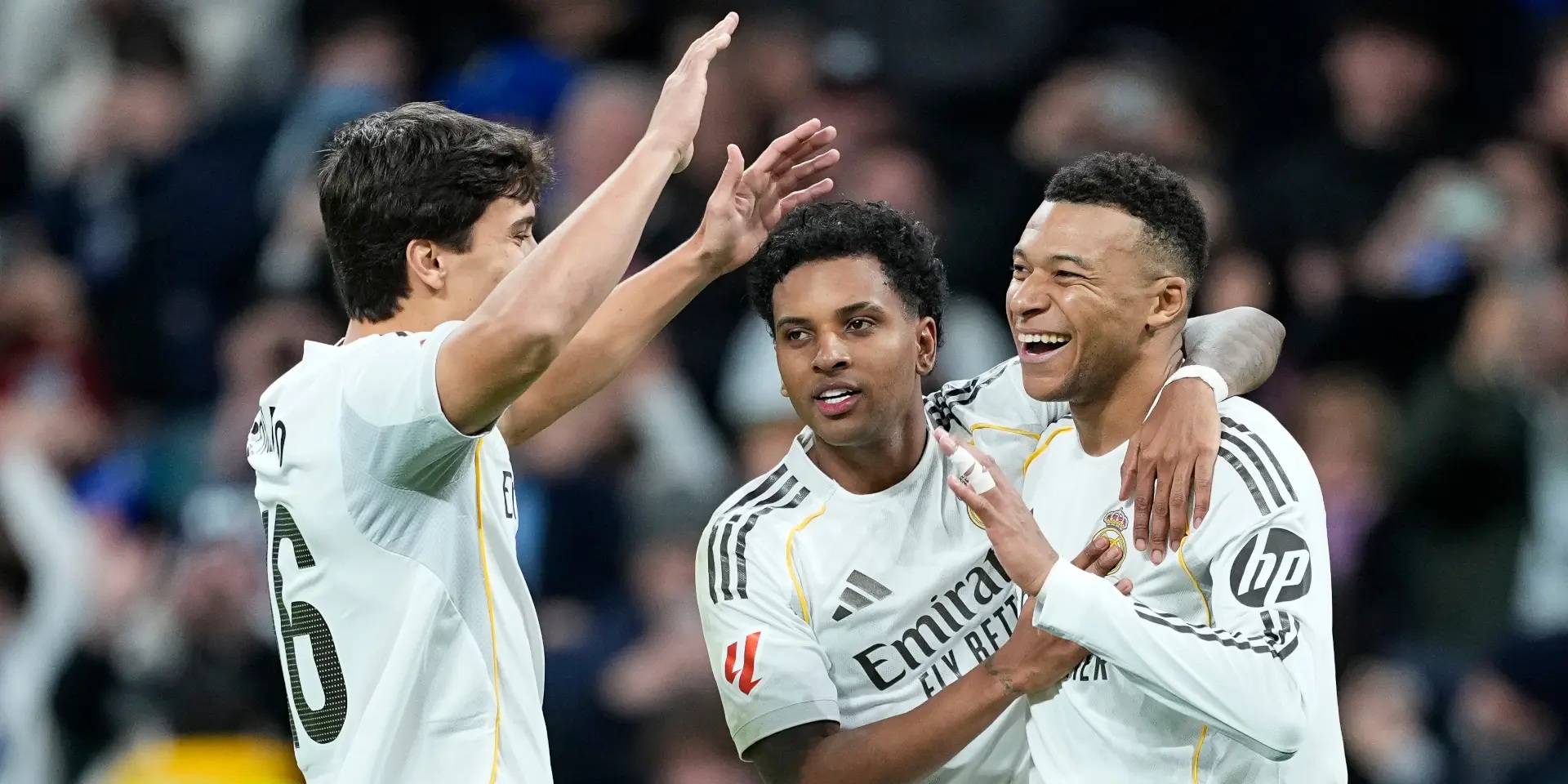 kylian-mbappe-celebrates-2512-g-1920