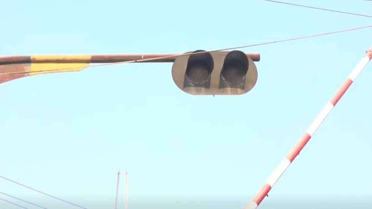 কোটি টাকার ‘শো-পিস’ ট্রাফিক সিগন্যাল বাতি, জ্বলে না বহুদিন