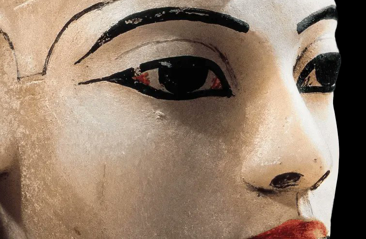 lined-eyes-of-tut lined-eyes-of-tut