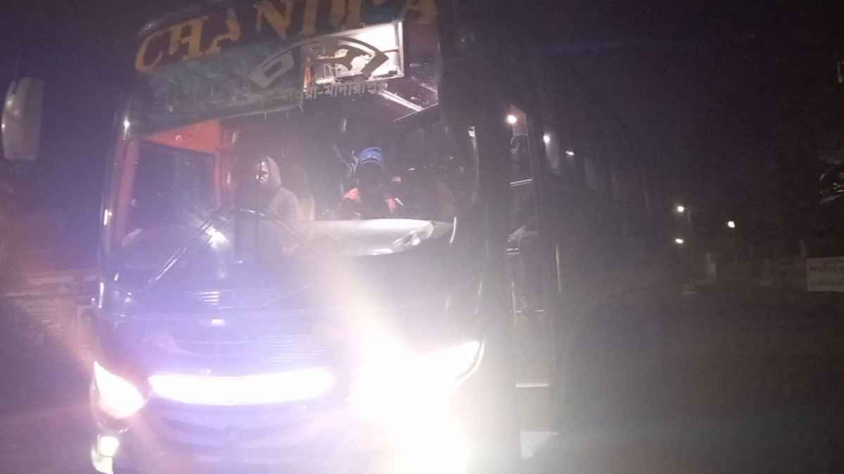 তারেক রহমানের আগমনে মাদারীপুর ছাড়লেন ৩০ হাজার নেতাকর্মী