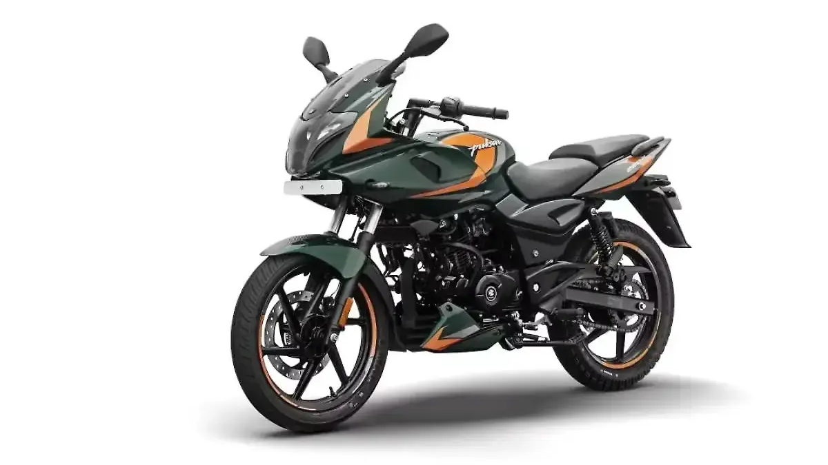 নতুন পালসার আনল বাজাজ, যুক্ত হলো ডুয়েল চ্যানেল এবিএস