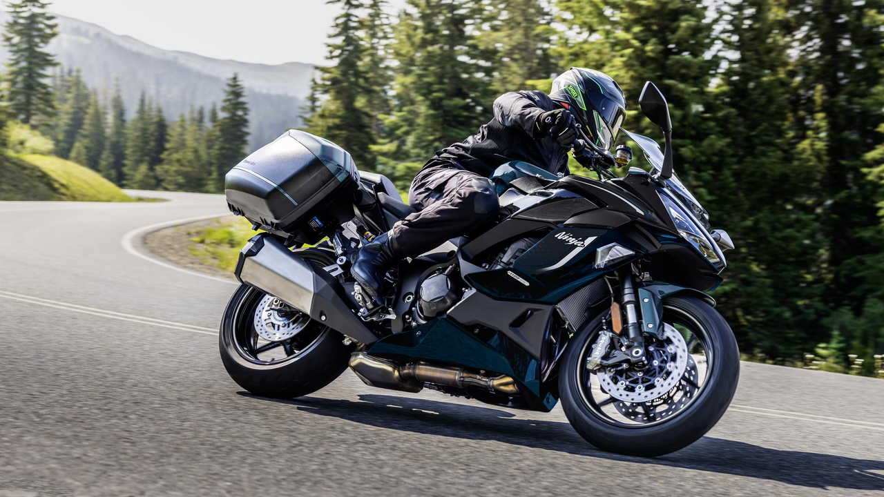 বাজারে এলো ২০২৬ কাওয়াসাকি নিনজা ১১০০এসএক্স