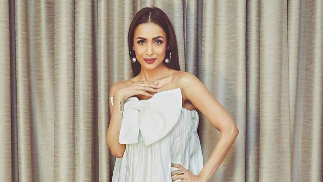 পুরুষ অর্ধেক বয়সীকে বিয়ে করলে সবাই বলে দারুণ, নারীর বেলায় বলে কেন করলে