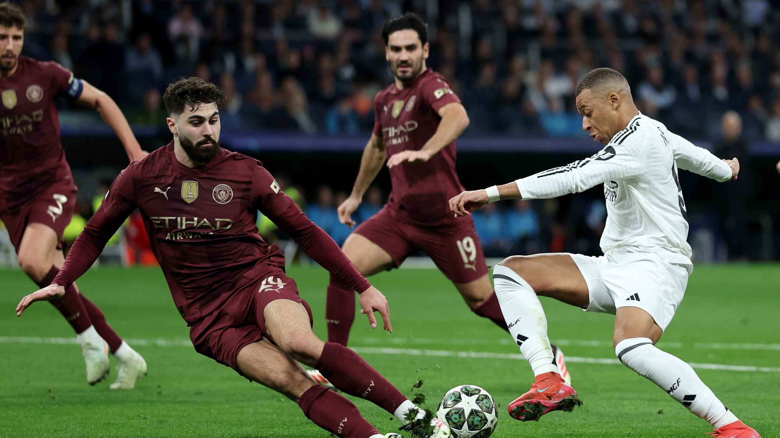 চ্যাম্পিয়নস লিগে আজ মাঠে নামছে রিয়াল ও ম্যানসিটি