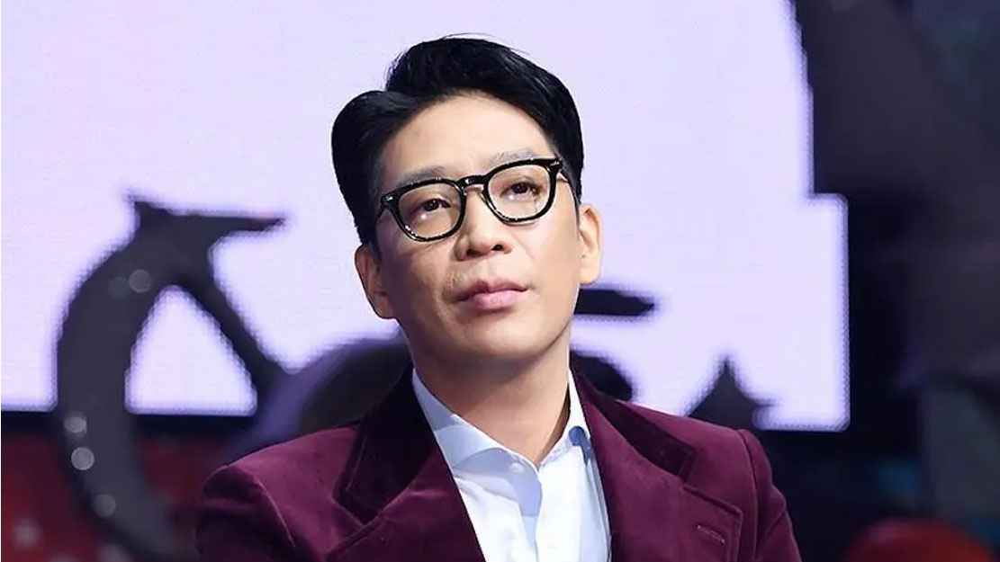 বিবাহবহির্ভূত সম্পর্কের অভিযোগ, কল রেকর্ড ফাঁস— মুখ খুললেন গায়ক 