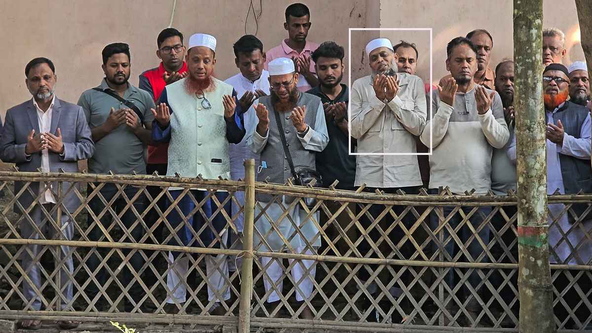 মা-বাবার কবরের পাশে বিএনপি’র রতনের দুর্নীতিমুক্ত থাকার শপথ