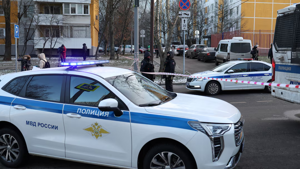 মস্কোতে ফের বিস্ফোরণ, দুই পুলিশসহ নিহত ৩