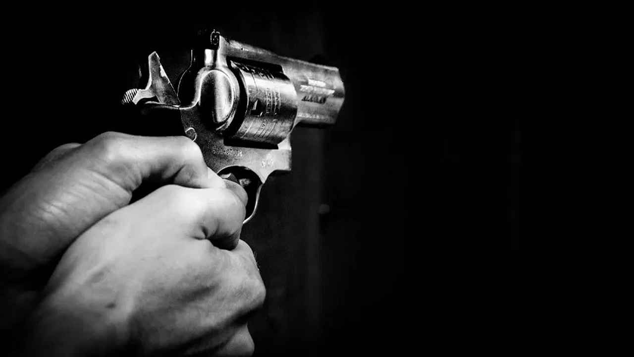 জুরাইনে অটোরিকশা চালককে গুলি করে হত্যা