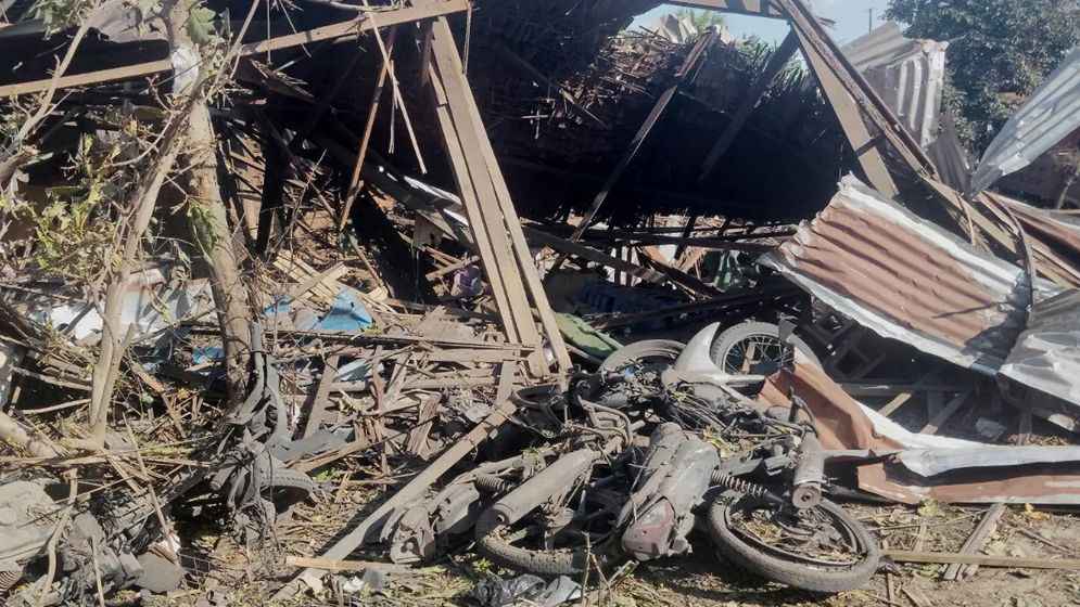 রাখাইনে হাসপাতালে বোমা হামলায় নিহত ৩১