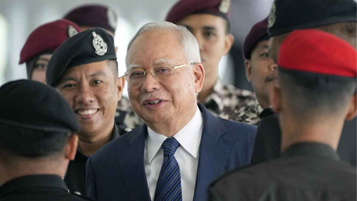 গৃহবন্দি হয়ে সাজা ভোগ নয়, কারাগারেই থাকতে হবে নাজিব রাজাককে