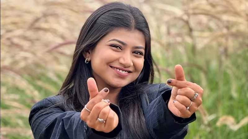 মৃত্যুর দৃশ্যে অভিনয় শেষে অভিনেত্রীর আত্মহত্যা, দায়ী বাবা-মা! 