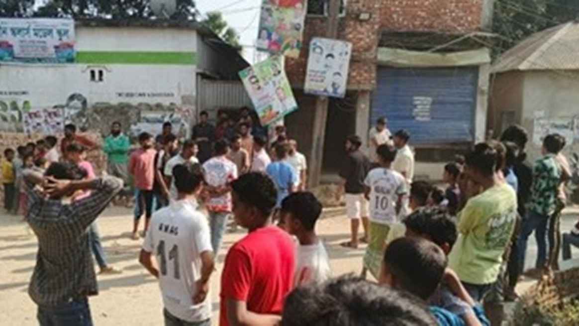 রূপগঞ্জে ছাত্রদলের দুপক্ষে সংঘর্ষে আহত ৮, কার্যালয় ভাঙচুর