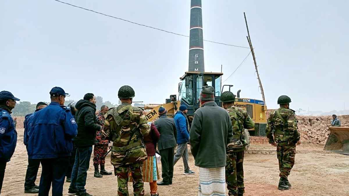 পাবনায় ২০টি অবৈধ ইটভাটাকে ২৫ লাখ জরিমানা