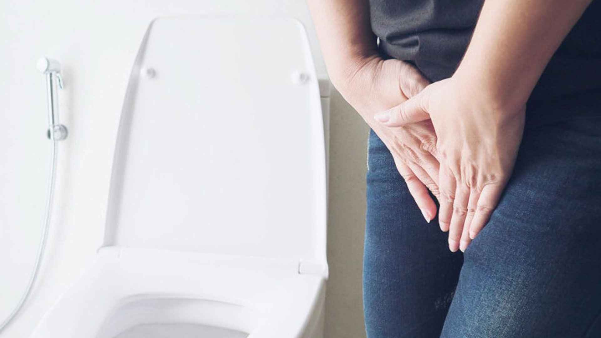 প্রস্রাব চেপে রাখেন? হতে পারে এসব মারাত্মক রোগ!