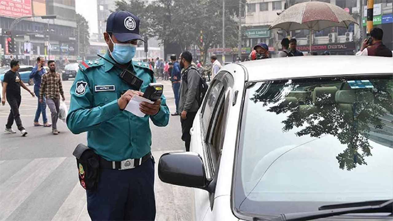 ট্রাফিক আইন লঙ্ঘনে ডিএমপির ১৯৩২ মামলা