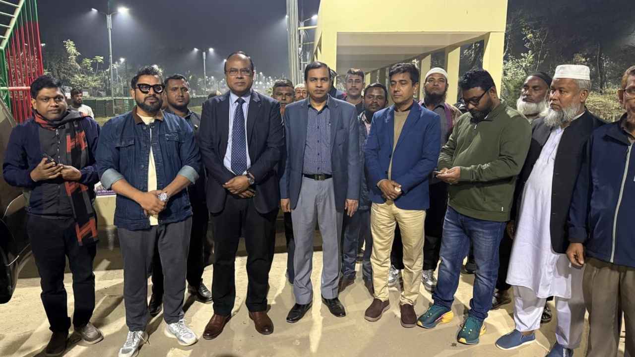 কবরস্থানের নিরাপত্তা নিশ্চিতে ৮১২টি এলইডি লাইট স্থাপন ডিএনসিসির