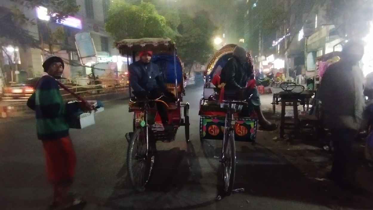 কুয়াশা ও শীতে আয় হারায় শ্রমজীবী মানুষ, বাড়ে দুশ্চিন্তা!