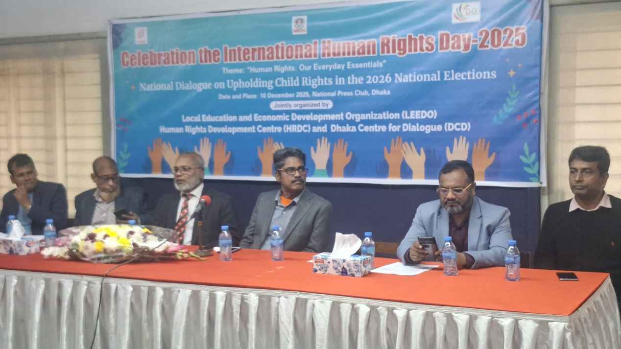 ডা. একে আজাদ ও তার ছেলের বিরুদ্ধে ১০ কোটি টাকা আত্মসাতের অভিযোগ