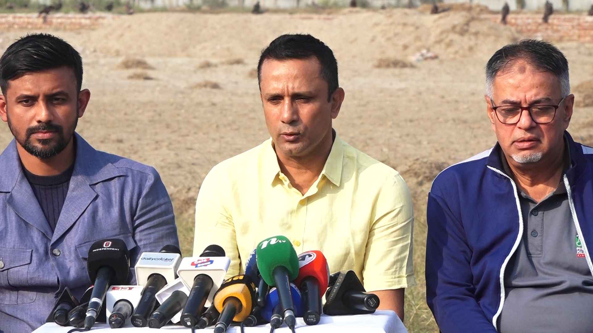 পূর্বাচল স্টেডিয়ামের মাটি চুরির অভিযোগ