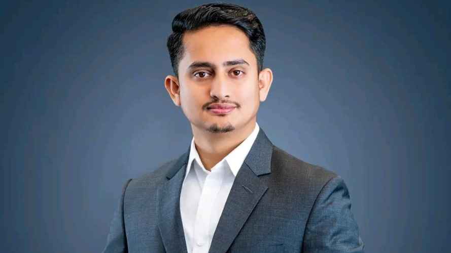 পঞ্চগড়-১ আসনের মনোনয়ন ফরম কিনলেন সারজিস আলম