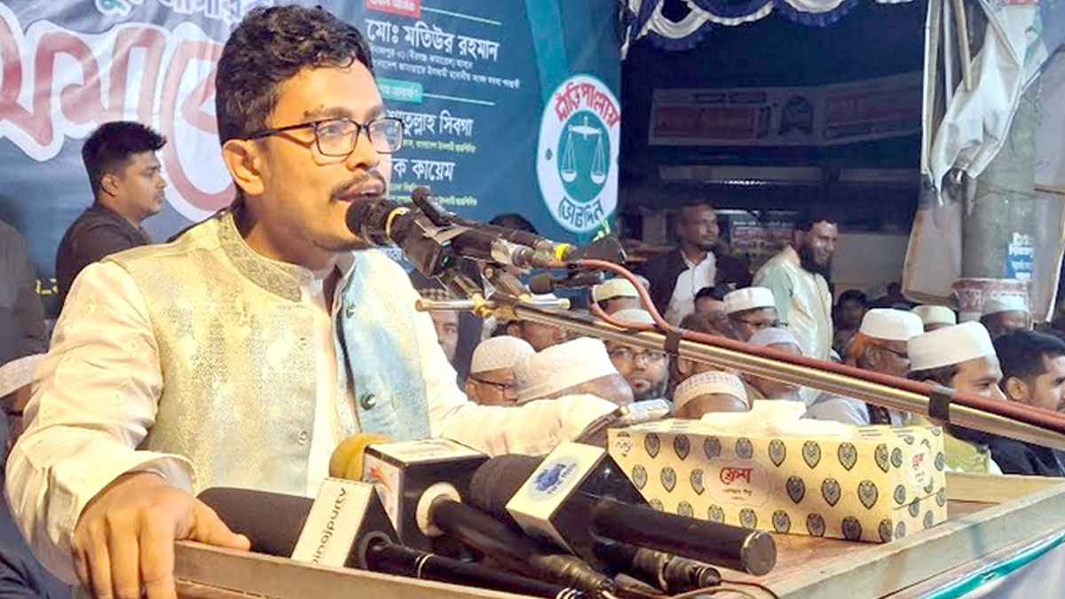 উত্তরবঙ্গ ভারতের প্রেস্ক্রিপশনের মাধ্যমে পরিচালিত হচ্ছে: সাদিক কায়েম