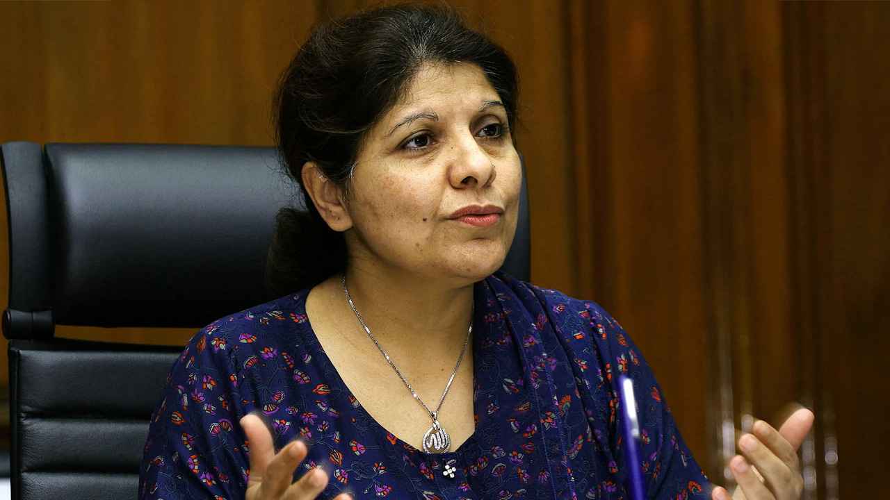 পাকিস্তানের প্রথম নারী গভর্নর শামশাদ আখতারের মৃত্যু