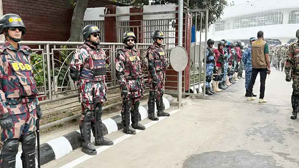 রাজধানীর গুরুত্বপূর্ণ স্থানে বিজিবি মোতায়েন