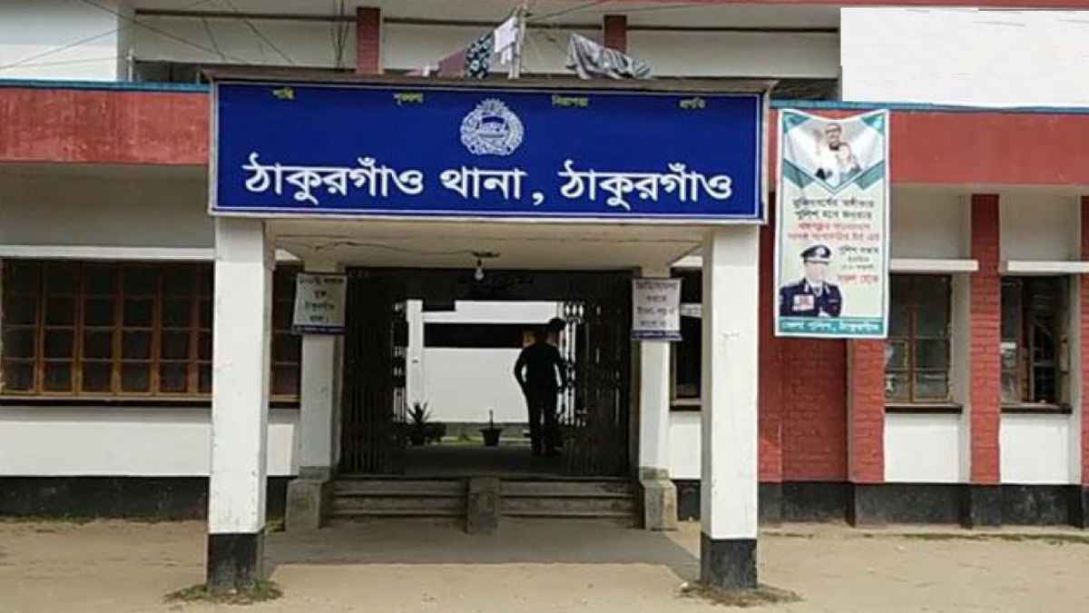 সাংবাদিকের পরিবার নিয়ে ফেসবুকে কুরুচিপূর্ণ পোস্ট, থানায় জিডি