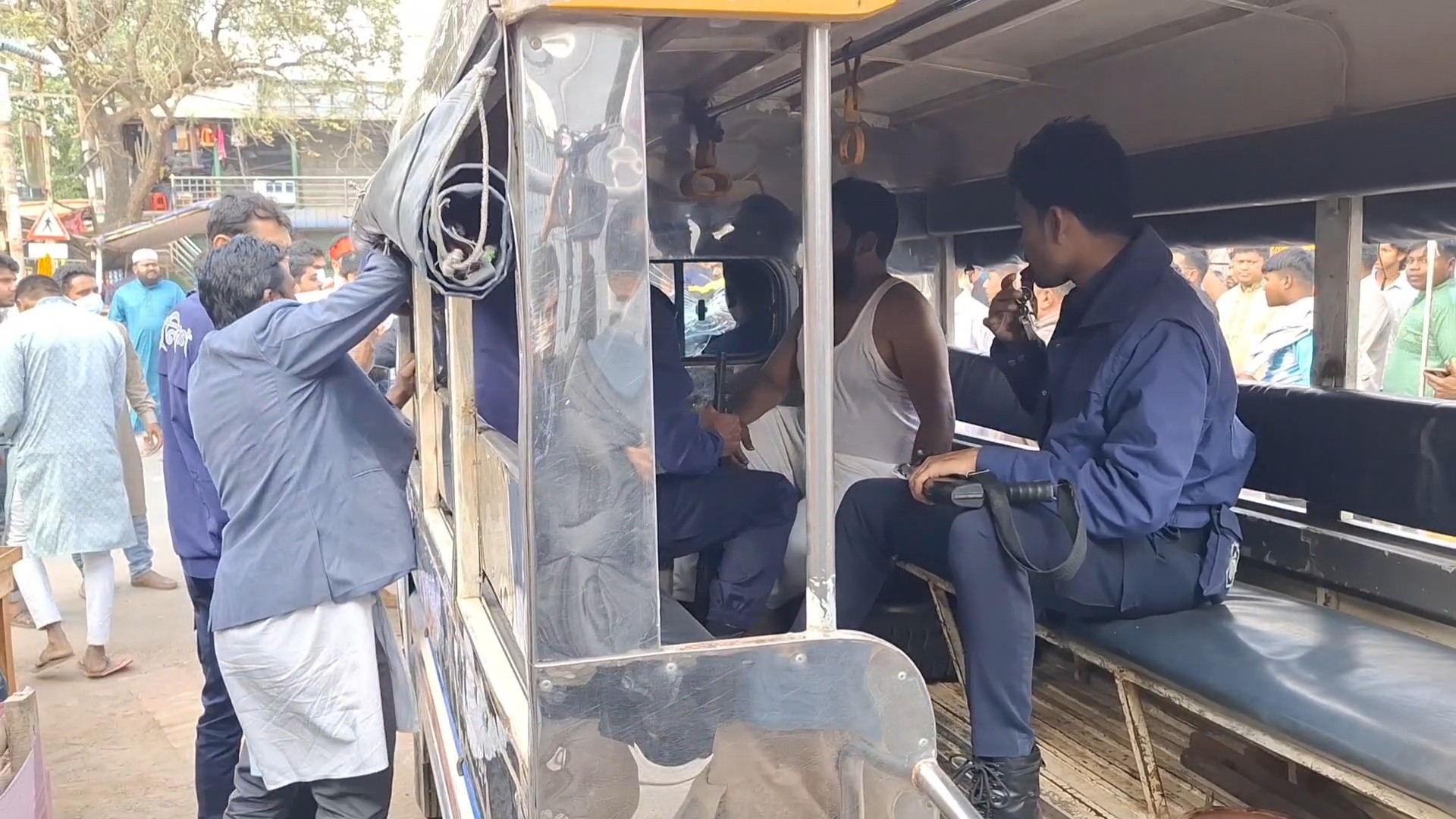 thumbnail_1000163496