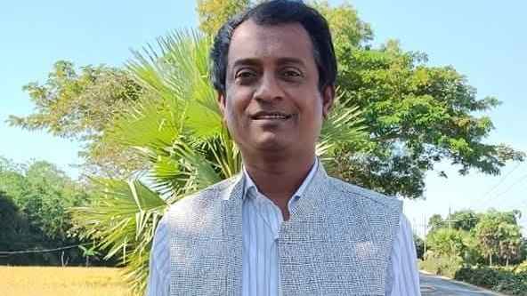 নিয়োগ ও বিএড সনদ সবই ভুয়া, তবু ২২ বছর ধরে শিক্ষকতা করছেন নুরুজ্জামান