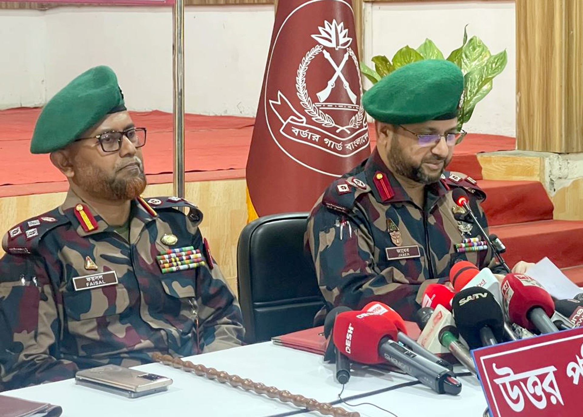 রংপুরে বিজিবির অভিযানে ৪ কোটি টাকার চোরাচালান পণ্য জব্দ