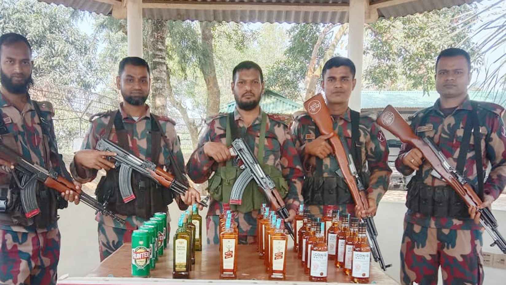 হবিগঞ্জে অভিযানে ভারতীয় ২৯ বোতল মদ ও বিয়ার জব্দ