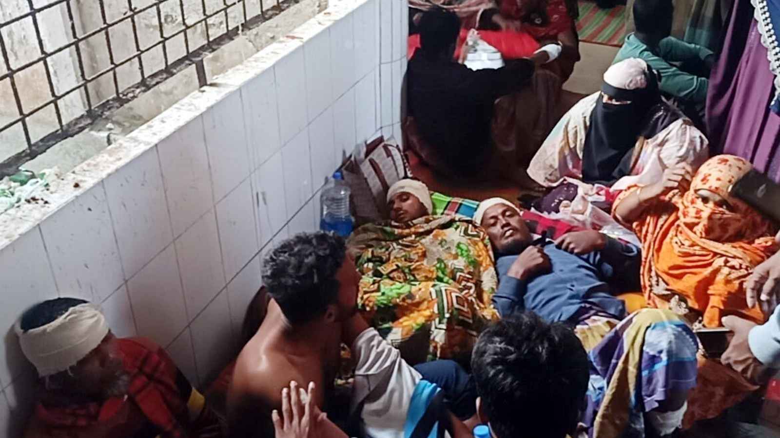 মাগুরার আধিপত্য বিস্তার নিয়ে দুই পক্ষের সংঘর্ষে আহত ৫০