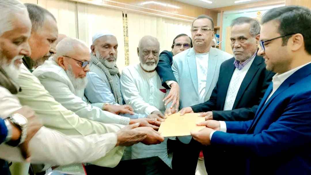 অ্যাটর্নি জেনারেল আসাদুজ্জামানের পক্ষে মনোনয়নপত্র নিলেন বিএনপি নেতারা